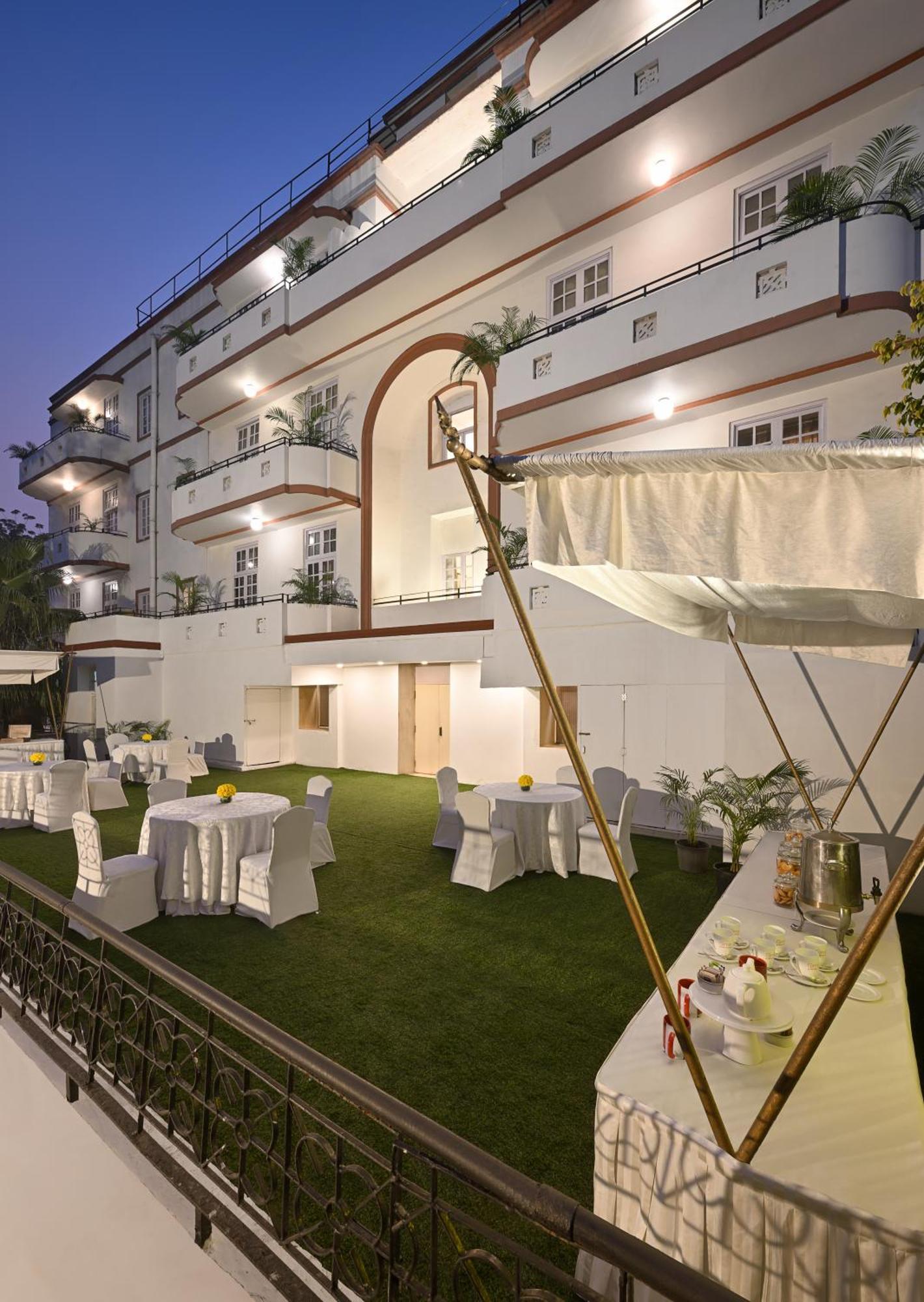 Ambassador, New Delhi - Ihcl Seleqtions Hotel Bagian luar foto The Imperial Hotel