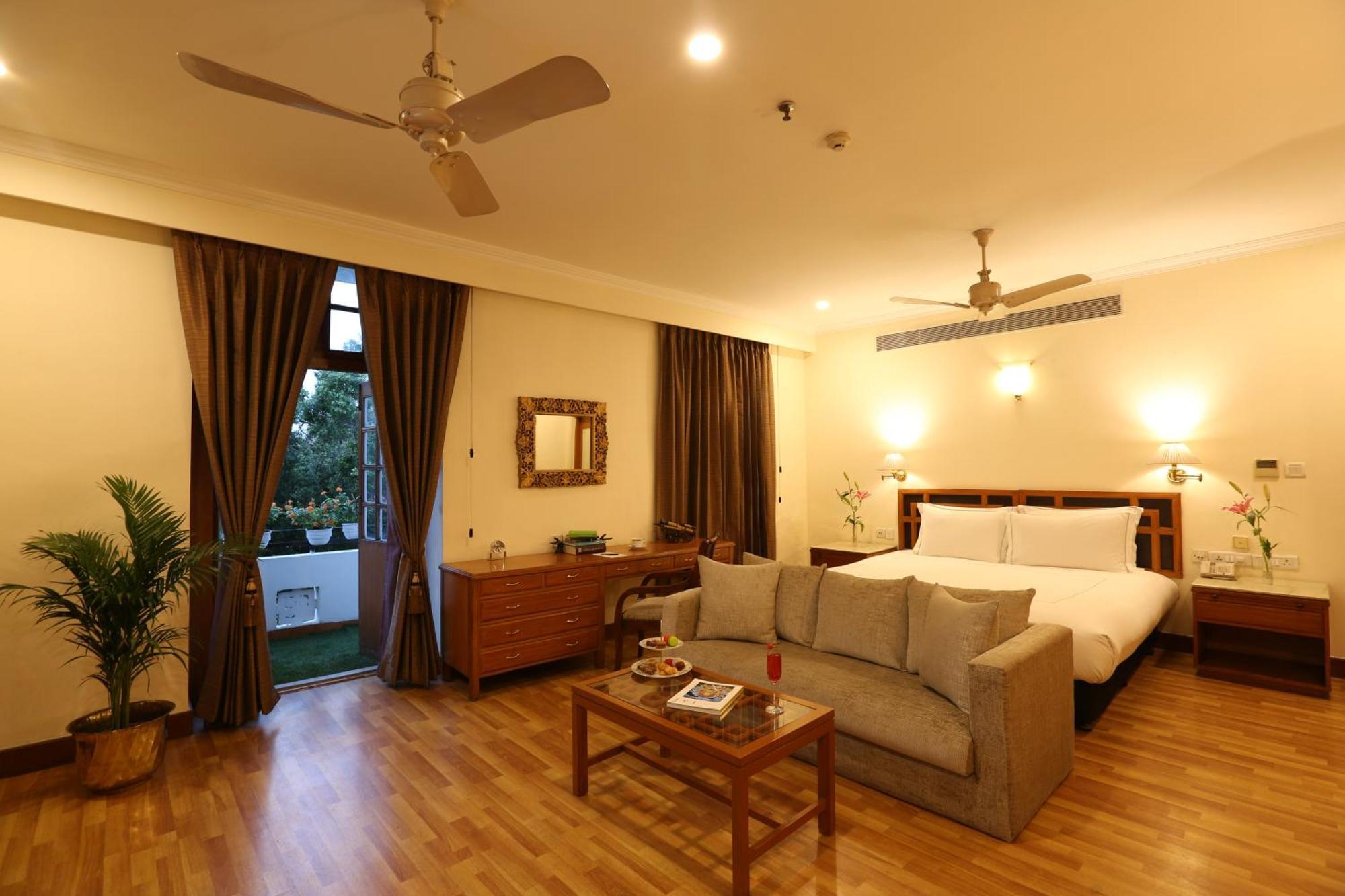 Ambassador, New Delhi - Ihcl Seleqtions Hotel Bagian luar foto