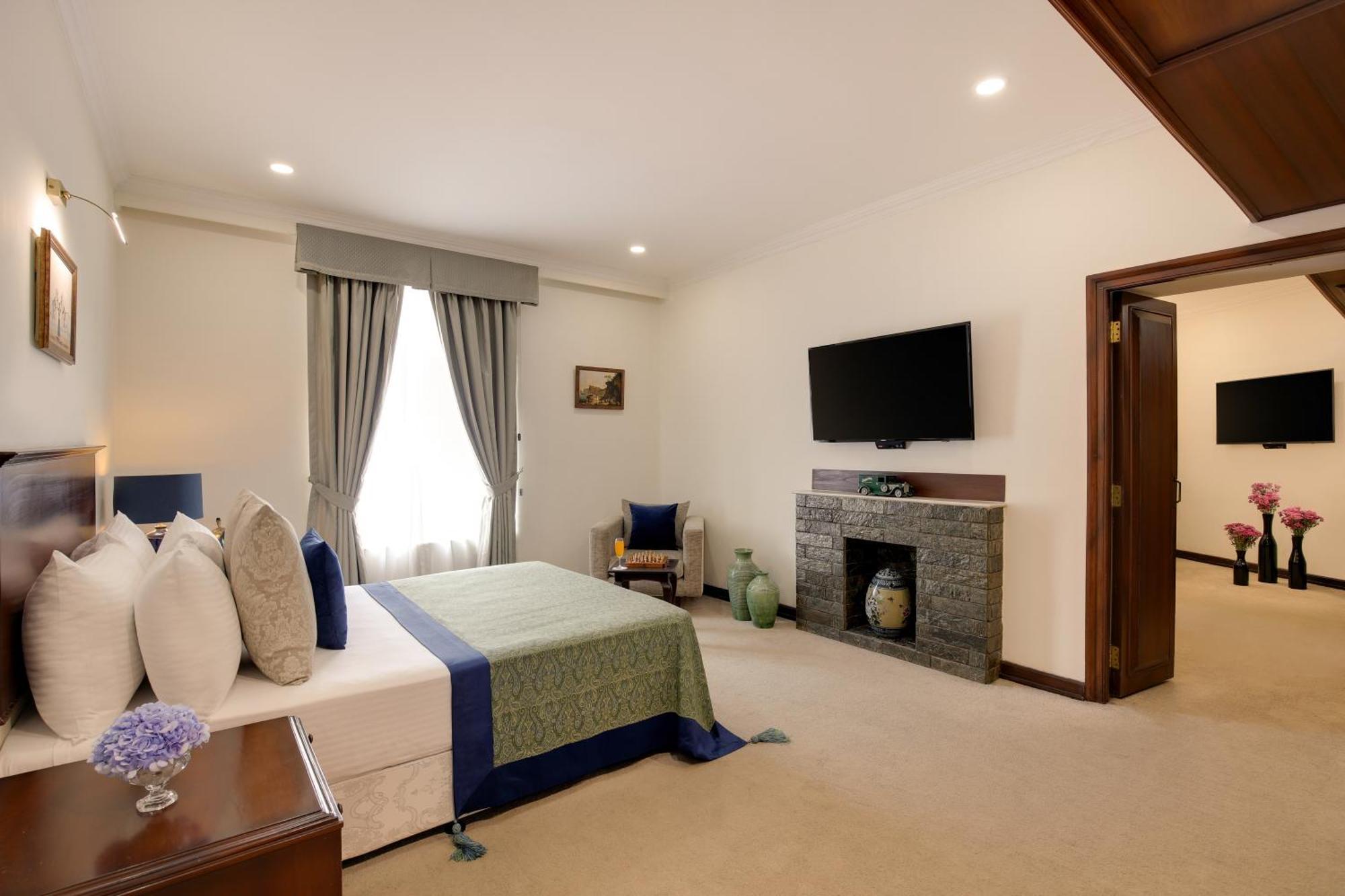 Ambassador, New Delhi - Ihcl Seleqtions Hotel Bagian luar foto A bedroom at the Taj Bengal